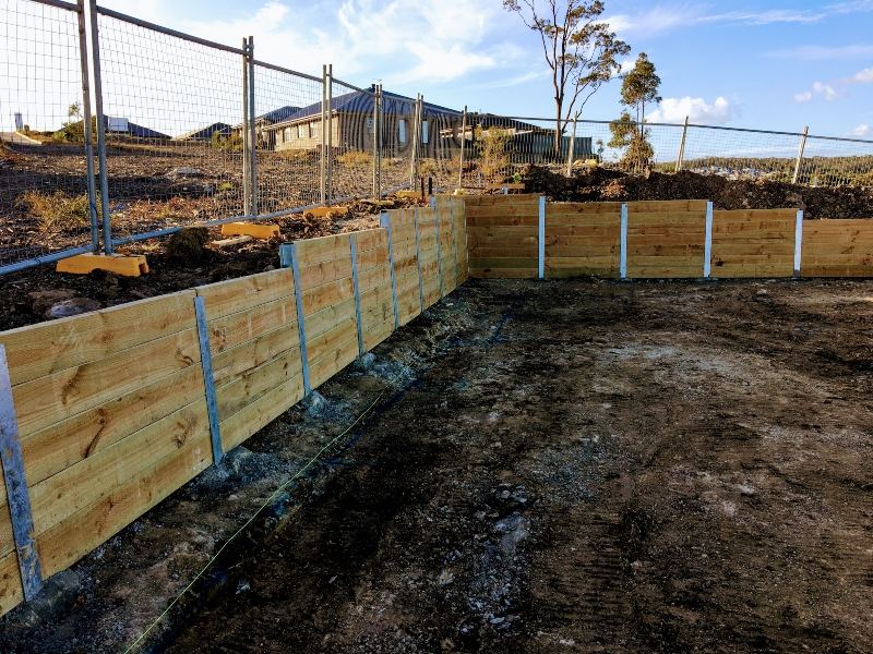 Retaining Wall for Hunter Designer Homes Cient